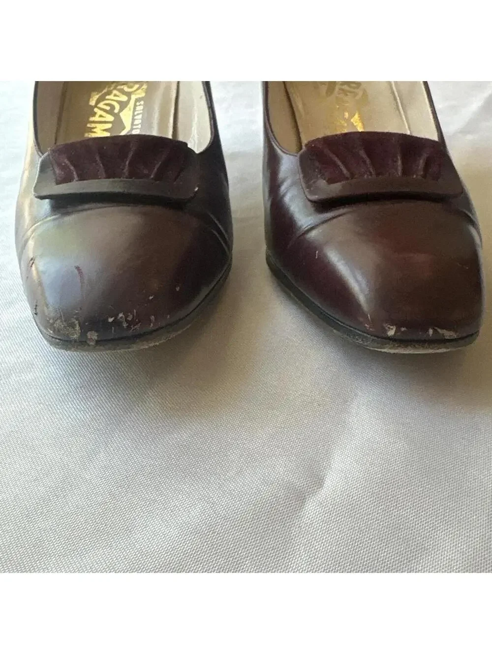 Salvatore Ferragamo Vintage Brown Leather Kitten Heel Pumps with Velvet Bow